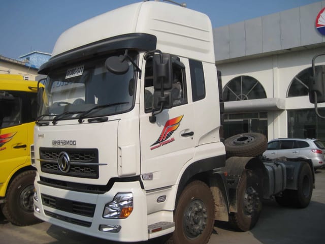 Xe đầu kéo / container